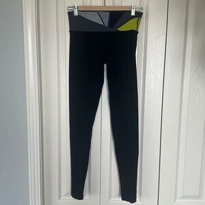 Wunder Under Leggings 28”